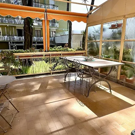 Casa Mari, 250 Mt Dalle Spiagge Apartmán